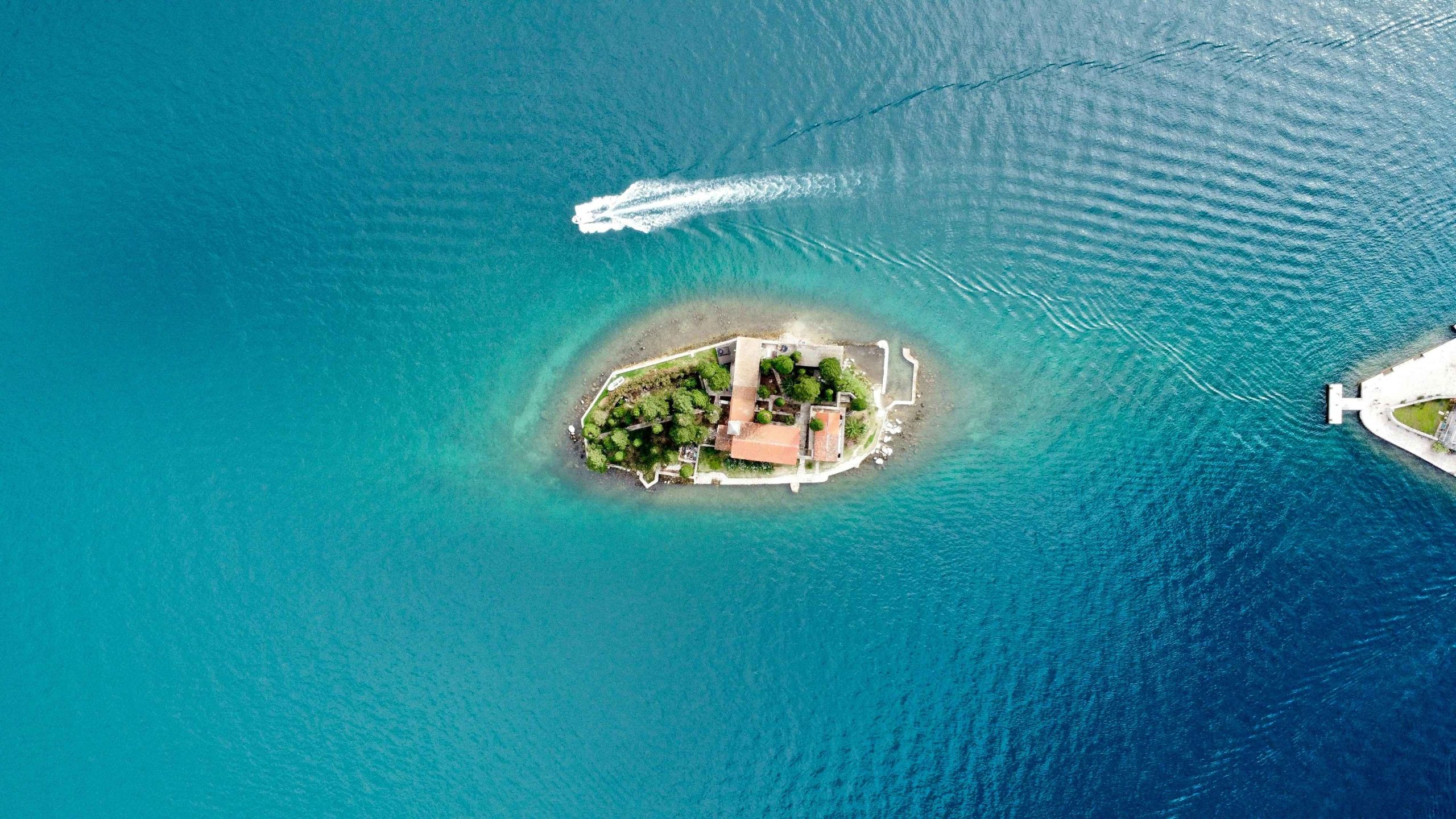 benjamin-nilsen-xFA_bvtowO0-unsplash_11zon